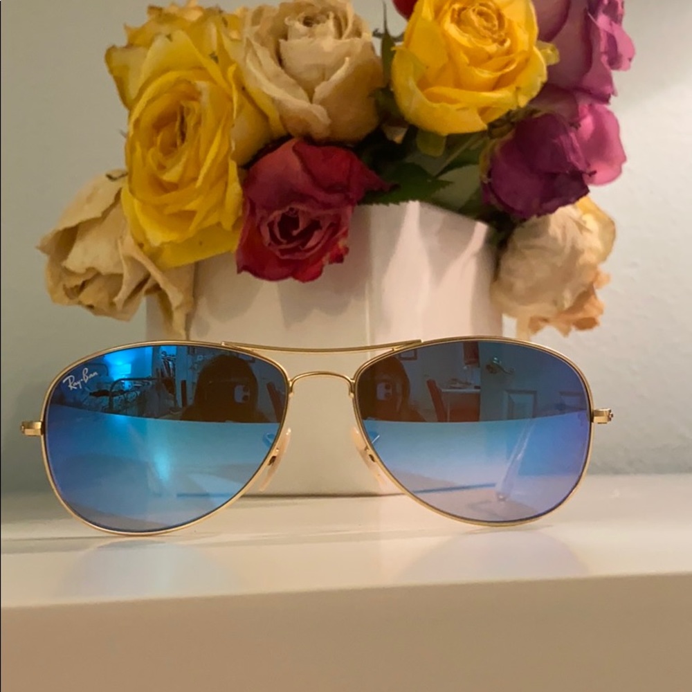 faded blue RAY BANS!!